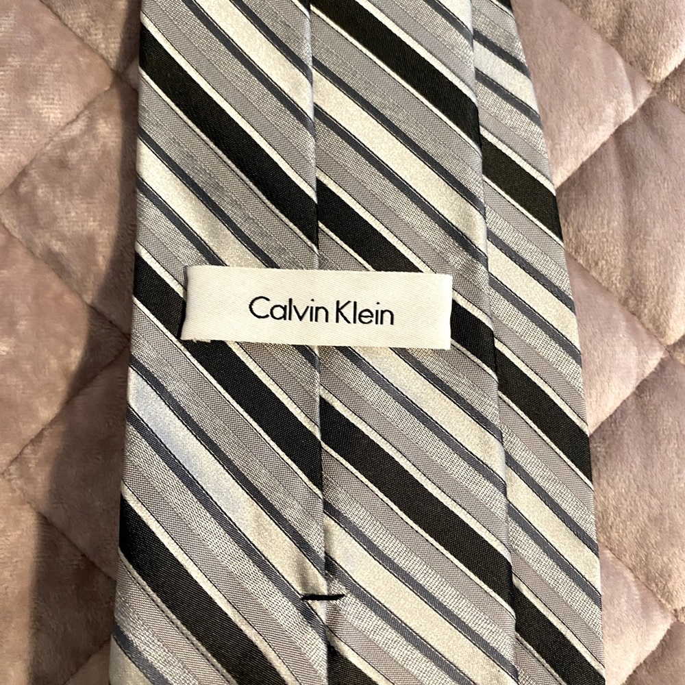 Calvin Klein silk tie